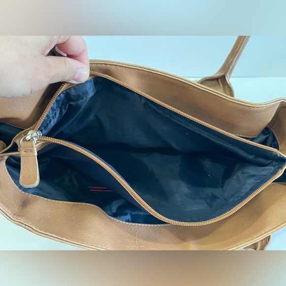 Tommy Hilfiger Shoulder Bag Tote Leather w/ Monogram Print Green & Blue Stripe - Picture 13 of 16